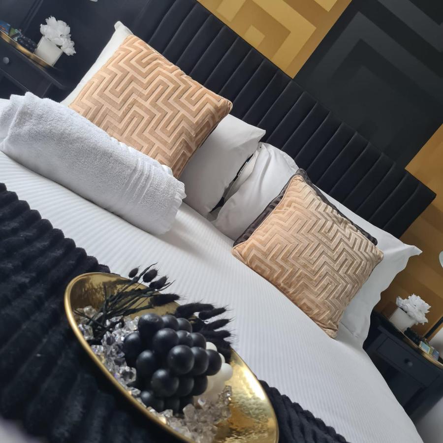 Апартаменти Luxury 9Ine Penthouse With Garden & Jacuzzi Бірмінгем Екстер'єр фото