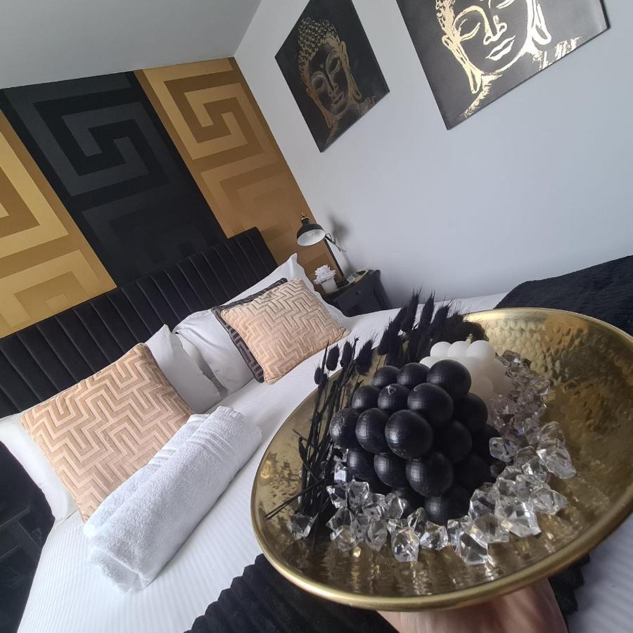 Апартаменти Luxury 9Ine Penthouse With Garden & Jacuzzi Бірмінгем Екстер'єр фото