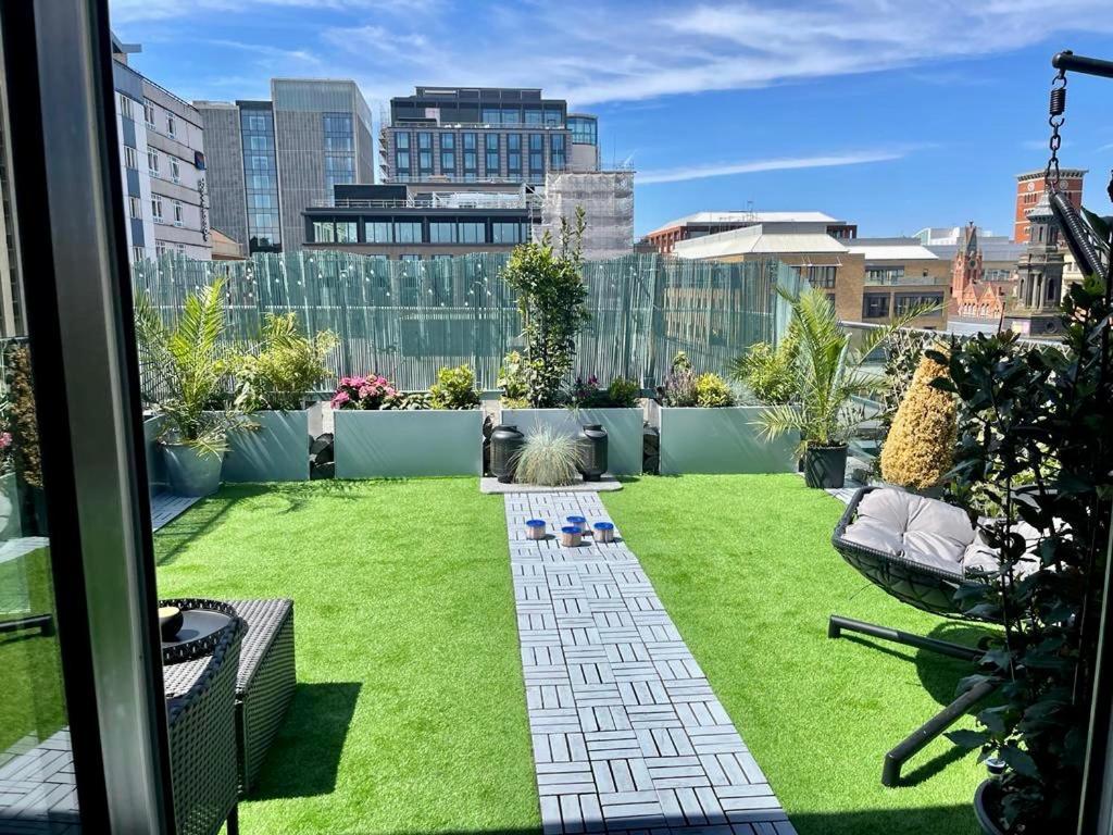 Апартаменти Luxury 9Ine Penthouse With Garden & Jacuzzi Бірмінгем Екстер'єр фото